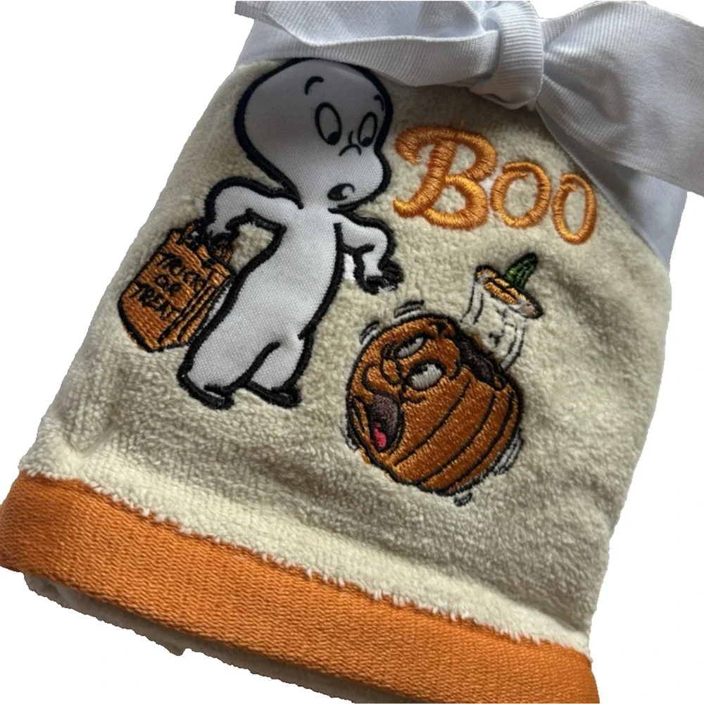 Casper The Friendly Ghost Halloween Hand Towels Set of 2 Boo Pumpkin Retro NWOT